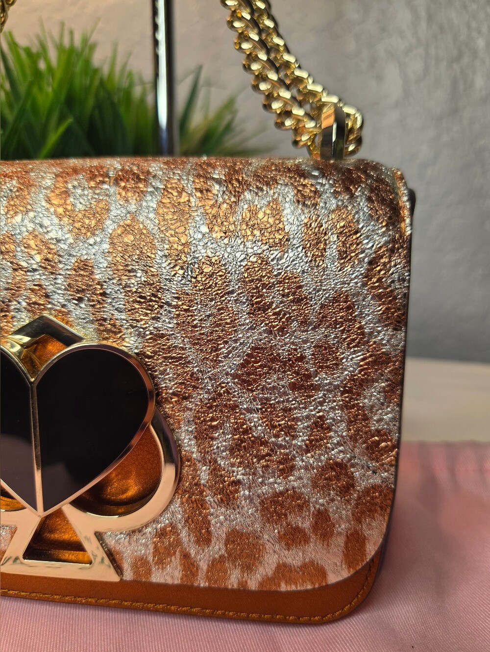 Kate Spade Nicola Metallic Leopard Twistlock Small Convertible Chain Bag - Picture 4 of 15